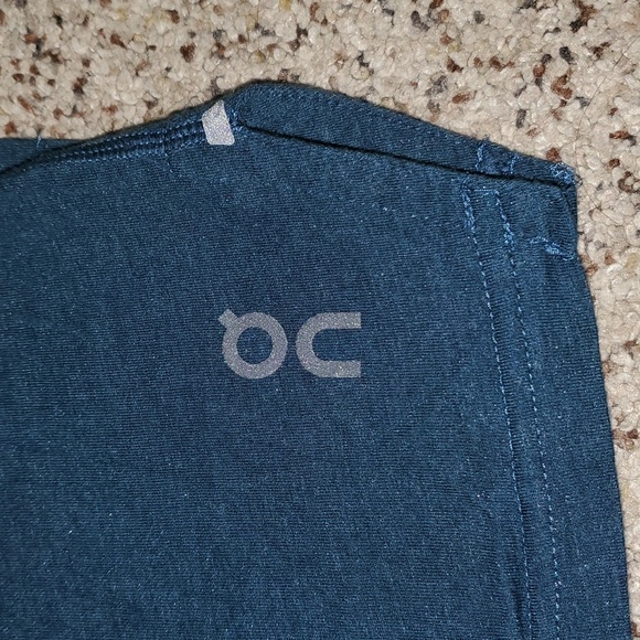 NWOT On Running "Run On Clouds" SOB Trail Performance Super Soft Short Sleeve - Picture 3 of 7